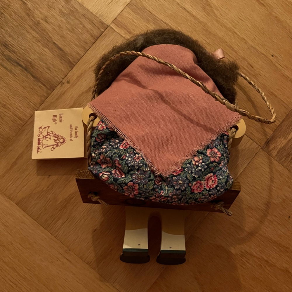 Lizzie High Amy Bowman on Swing Wooden Doll - Picture 6 of 6